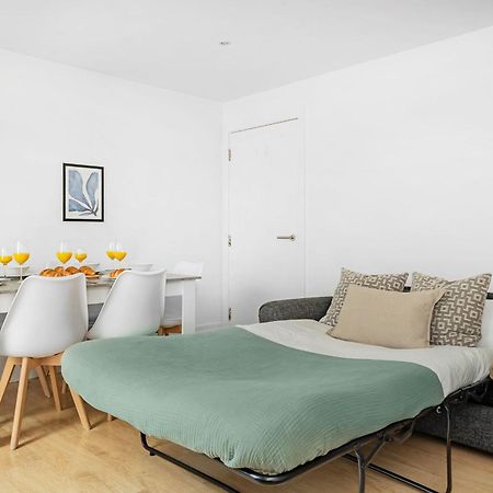 King'S Cross - 2Br With Terrace - Cityapartmentstay Londres Exterior foto